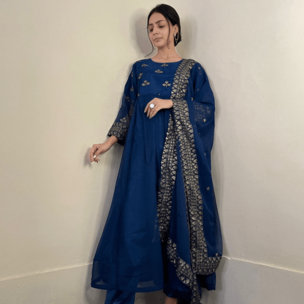 elegant dresses for wedding guests online sale in Pakistan